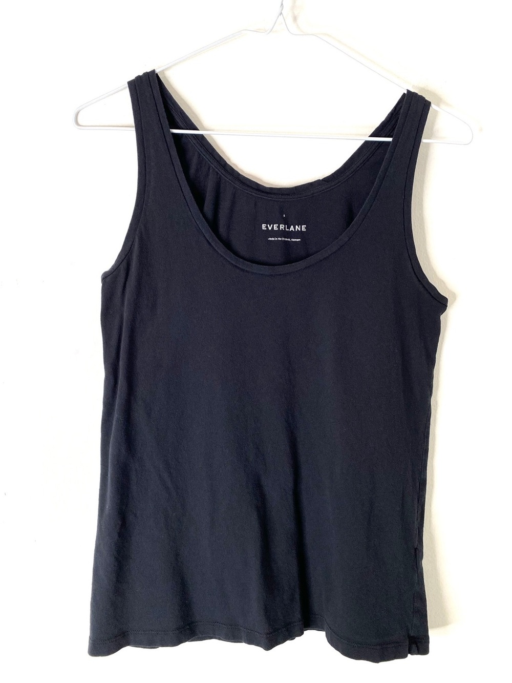 Everlane Relaxed Cotton Tank Top Black Scoop Neck Minimalist Sleeveless Tee